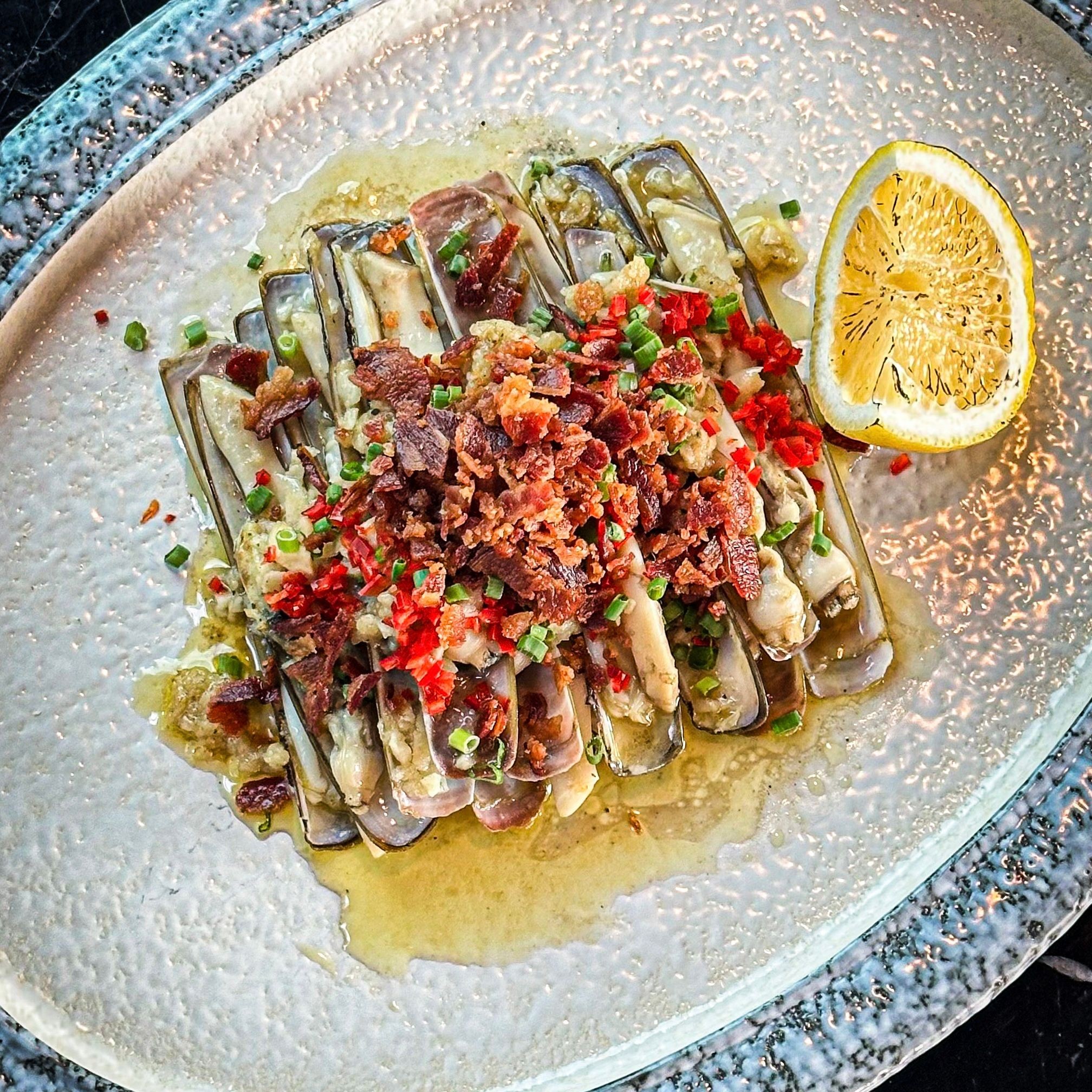RAZOR CLAMS BACON