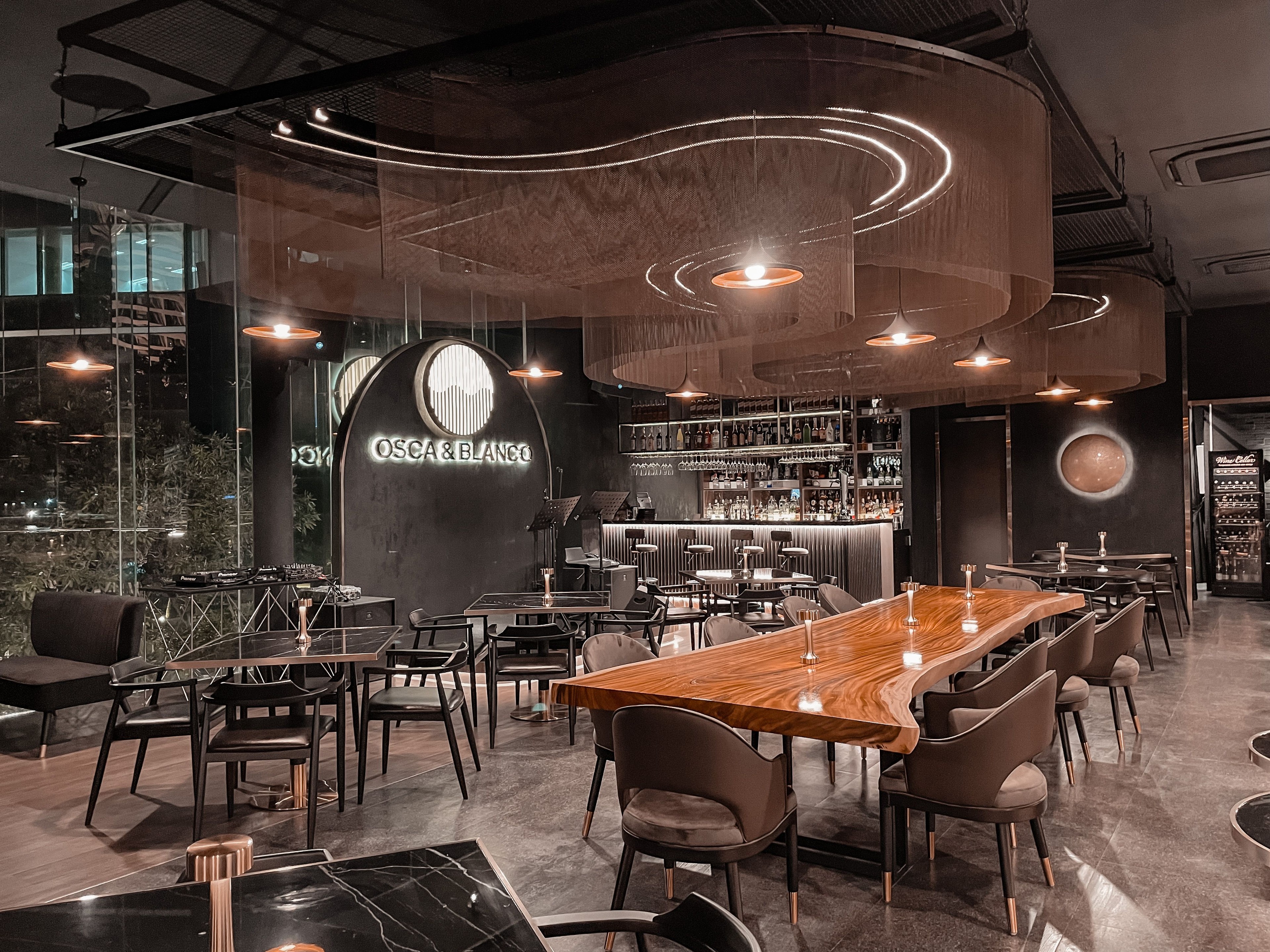 Oscablanco-ร้านอาหารและบาร์ริมแม่น้ำเจ้าพระยา-2.JPG